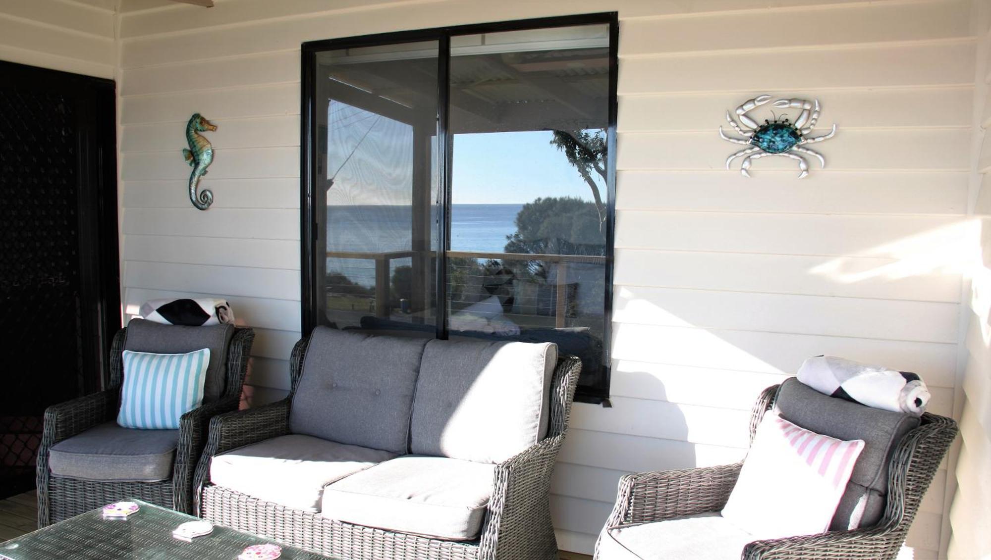 Kingfisher Cottage Beachfront At The Binalong Bay Esterno foto